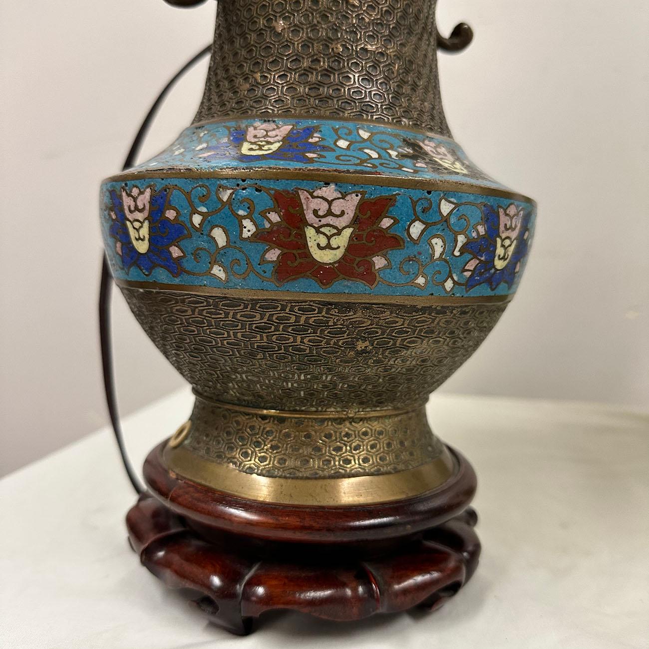 20th Century Japanese Cloisonne Lamp For Sale 7