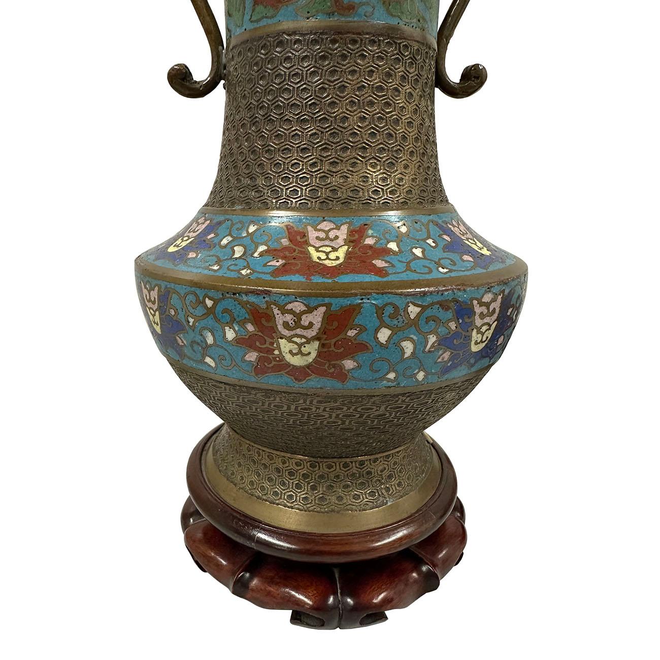 Cloissoné 20th Century Japanese Cloisonne Lamp For Sale