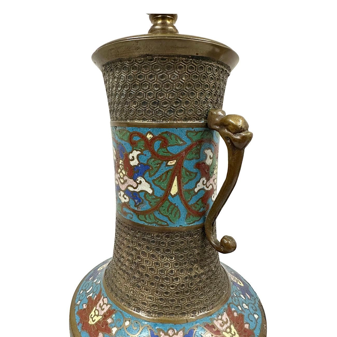 20th Century Japanese Cloisonne Lamp For Sale 1