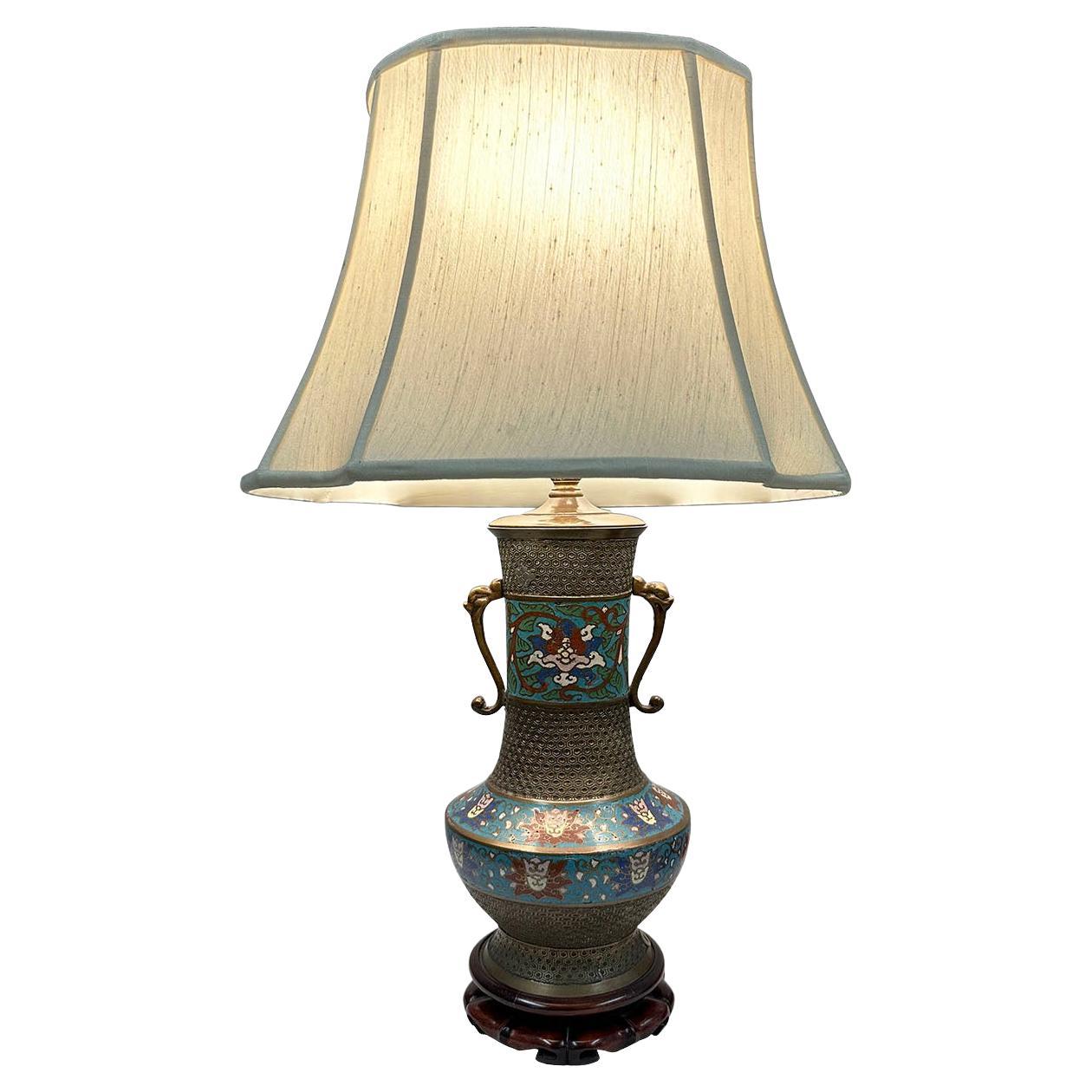 Japanische Cloisonné-Lampe des 20. Jahrhunderts