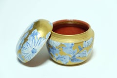 Japanese Small Tea Caddies with bleu and white flower on Kutani Ware 1960s
