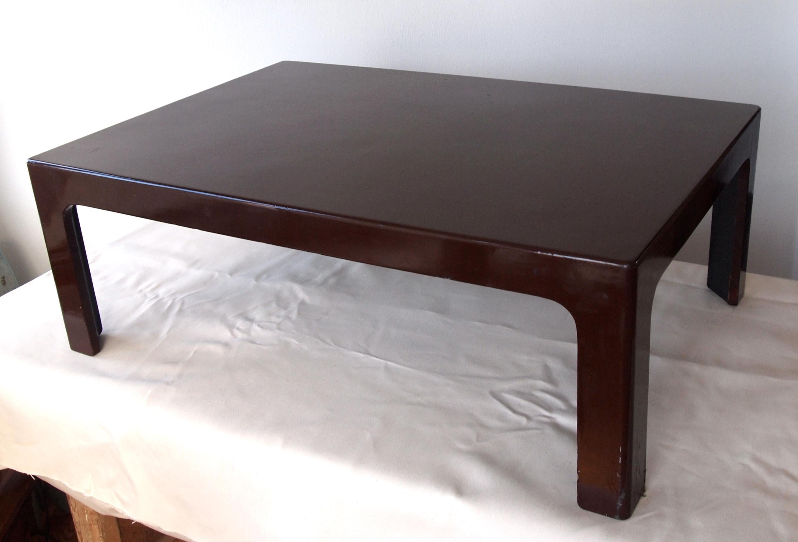 20th Century Japanese Lacquered Low Table 6