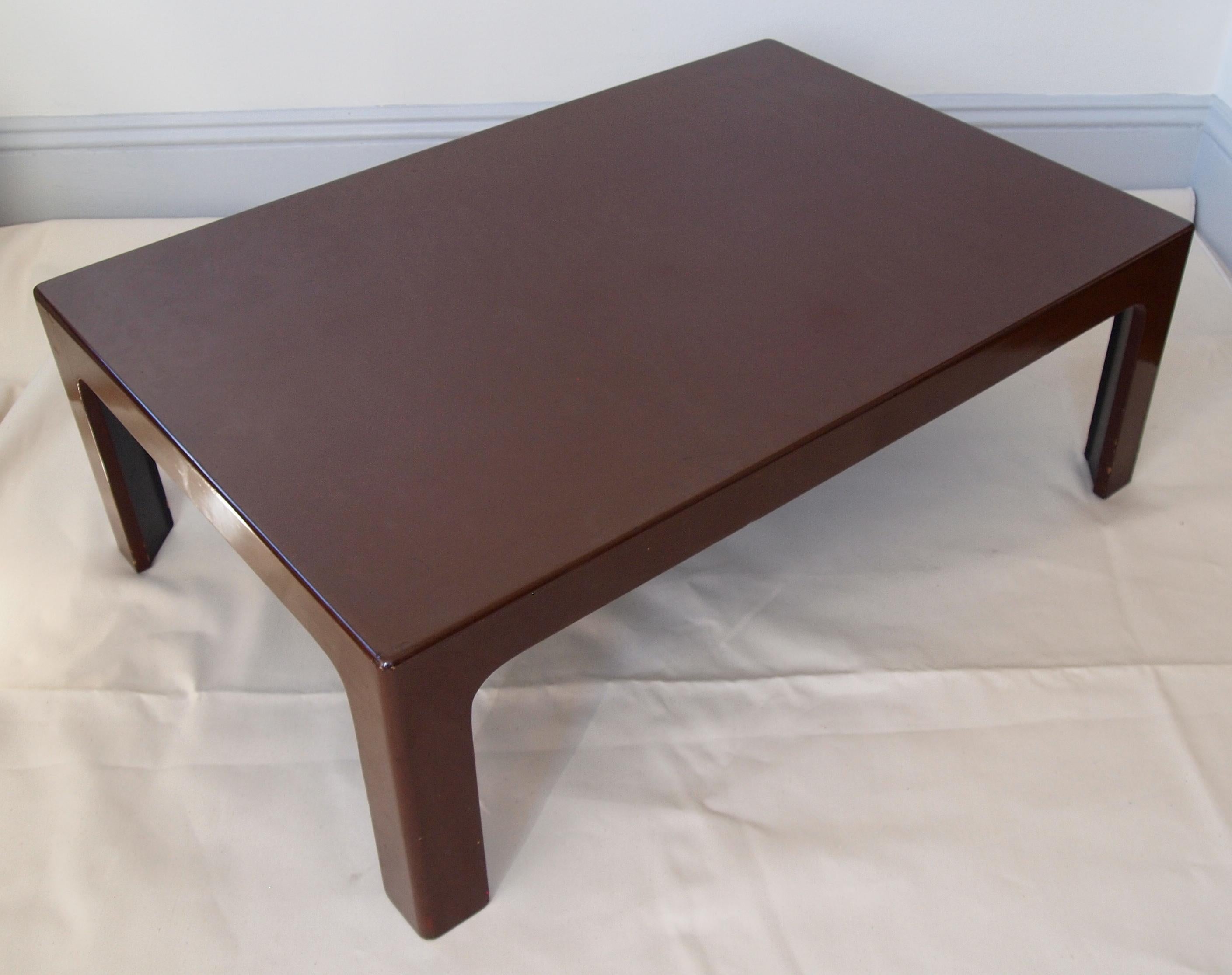 20th Century Japanese Lacquered Low Table 1