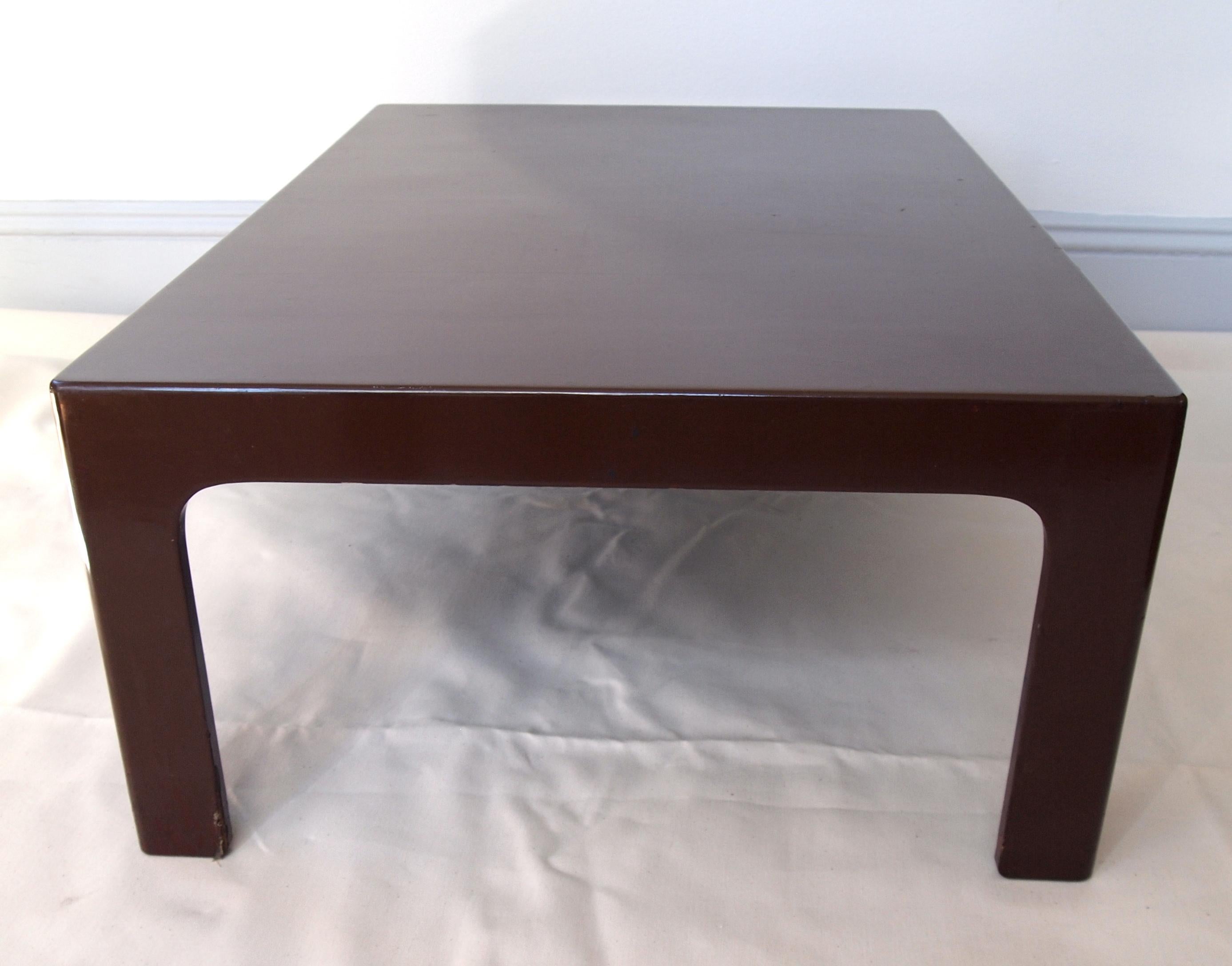 20th Century Japanese Lacquered Low Table 3