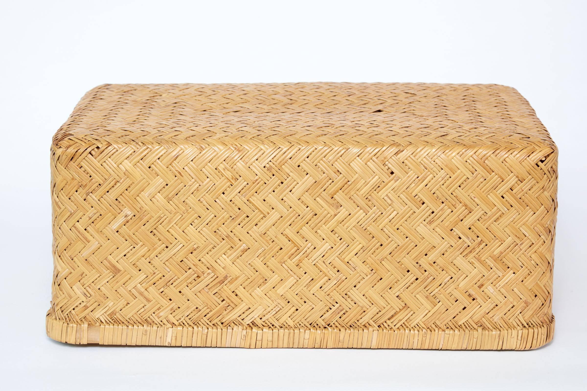 20th Century Japanese Lidded Kimono Basket 'Shibui' In Good Condition In Chicago, IL