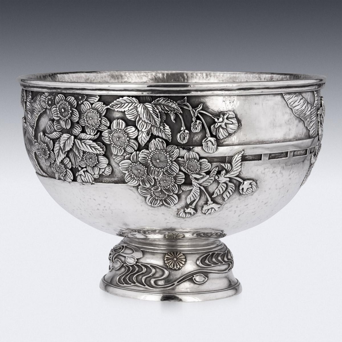 20th Century Japanese Monumental Meiji Period Solid Silver Bowl, C.1900 For Sale 1