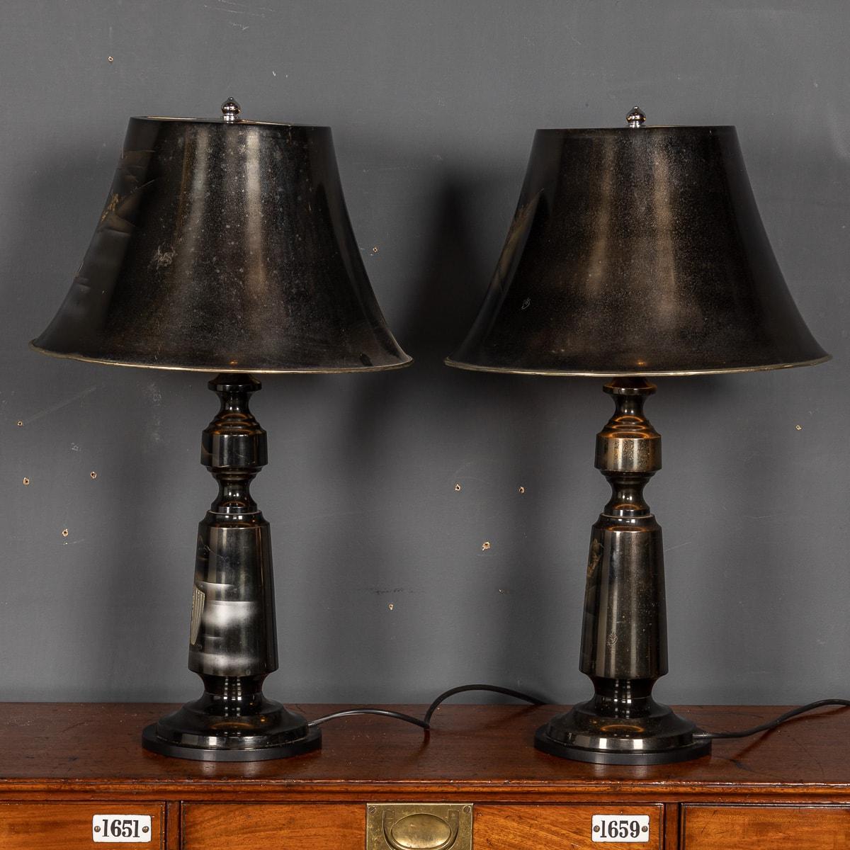 20th Century Japanese Pair Of Lacquered Table Lamps, c.1960 In Good Condition For Sale In Royal Tunbridge Wells, Kent