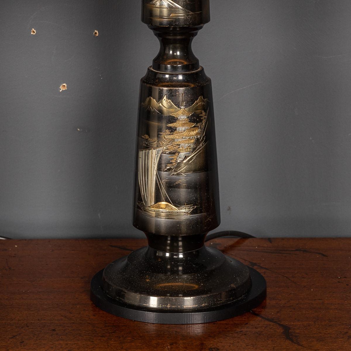 20th Century Japanese Pair Of Lacquered Table Lamps, c.1960 For Sale 5