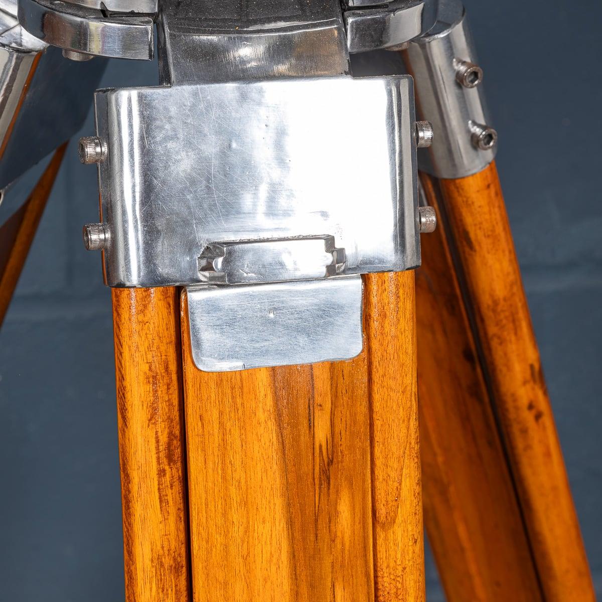 Paire de miroirs de pont naval « Big Eye » japonais du 20ème siècle par Nikon, vers 1940 en vente 10
