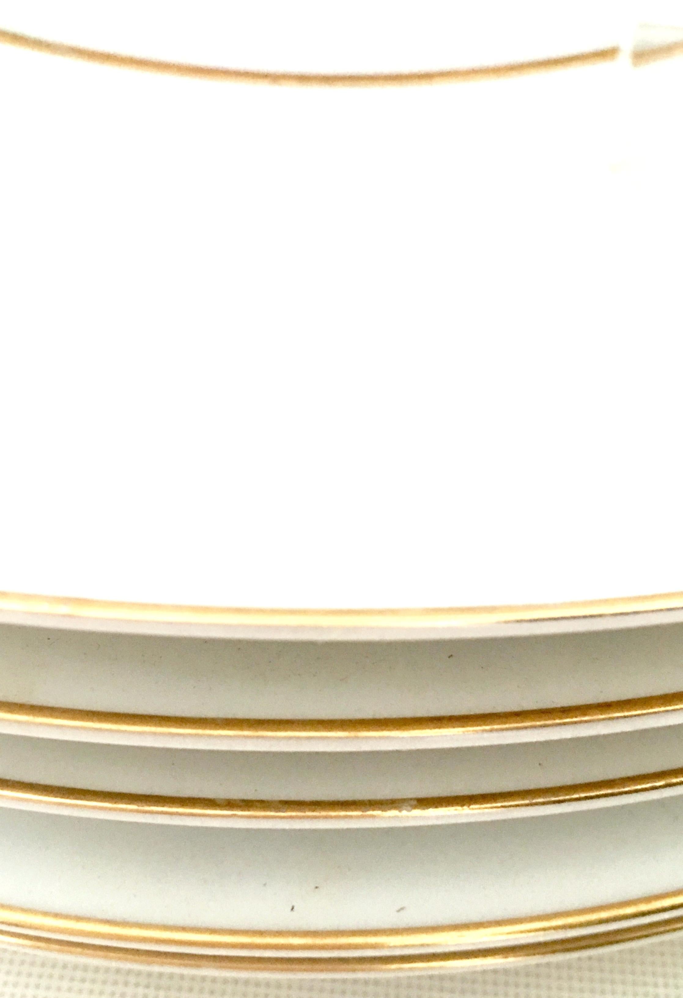 20th Century Japanese Porcelain and 22-Karat Gold Dinnerware Set of 22 by, Sango For Sale 7