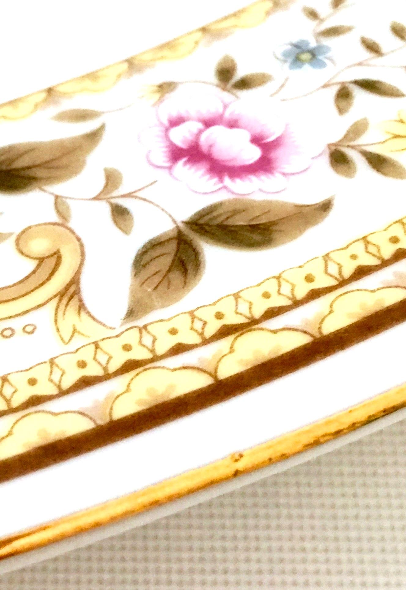 20th Century Japanese Porcelain Dinnerware 