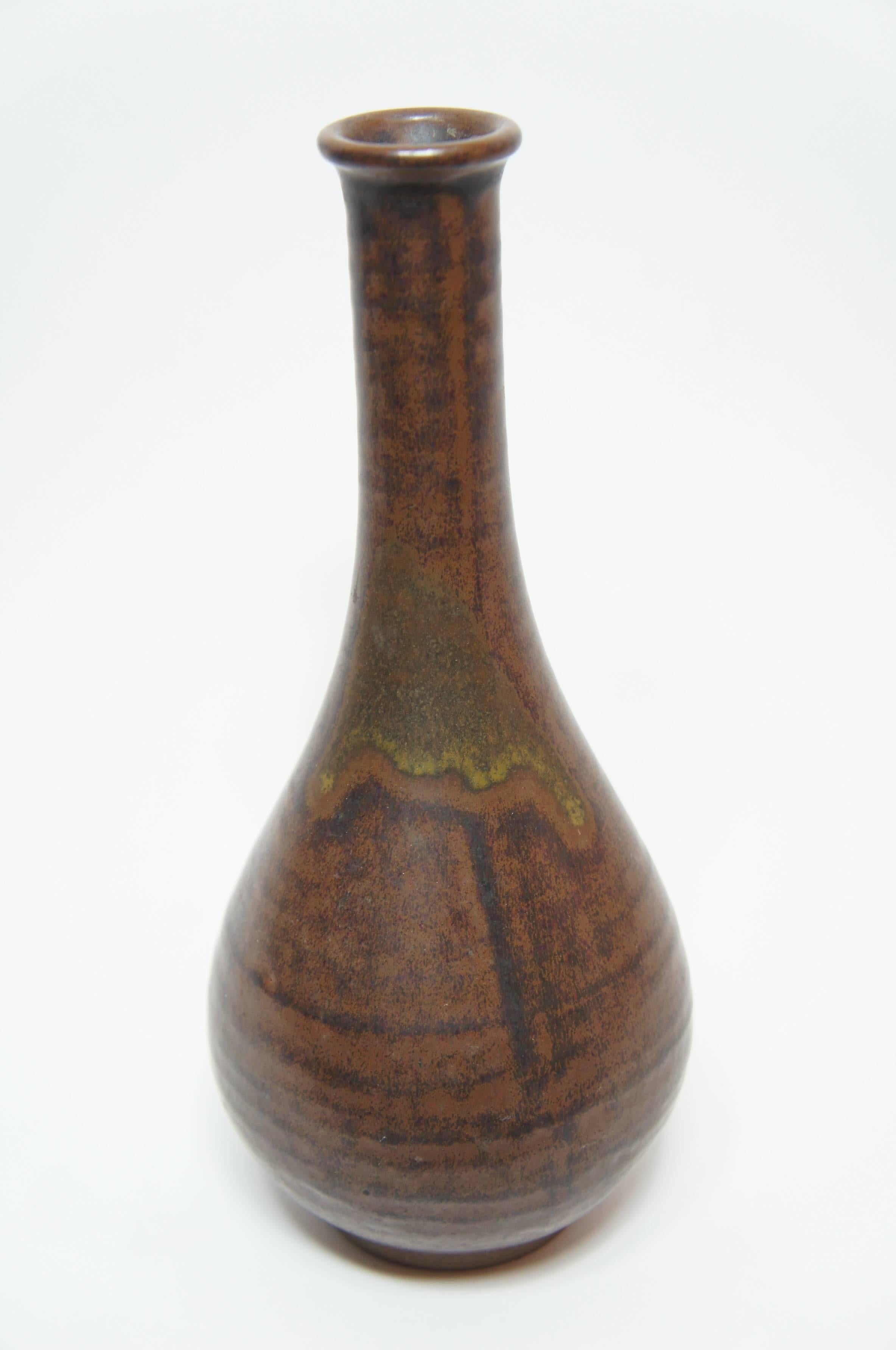 Showa Japanese Warm Scarlet and Natural Glaze Ceramic Shigaraki Vase, 1960s