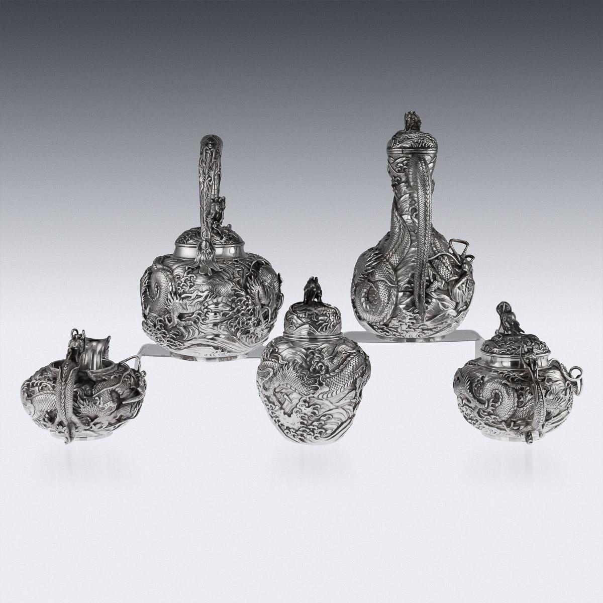 20th Century Japanese Solid Silver Massive Tea & Coffee Service Tray, circa 1900 In Good Condition In Royal Tunbridge Wells, Kent