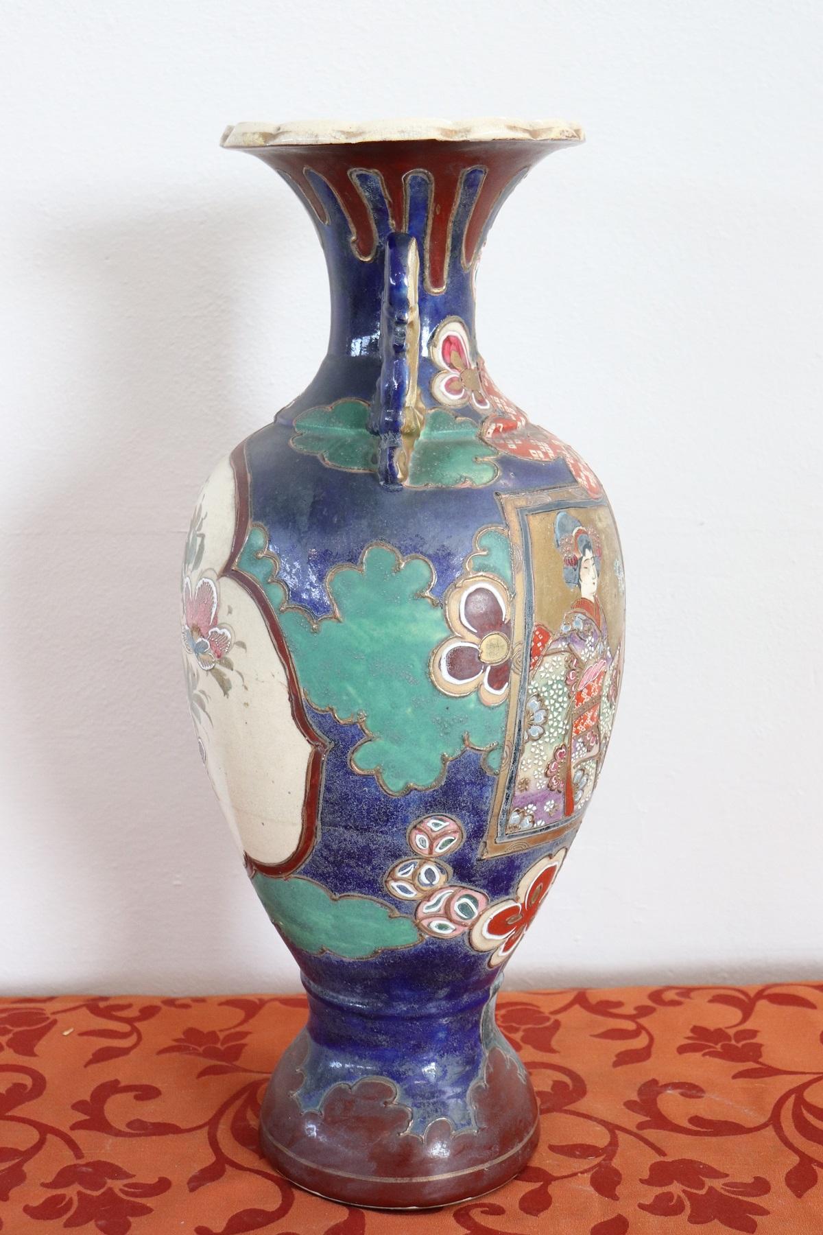 Japanische künstlerische Satsuma-Vase aus verzierter Keramik, Vintage, 20. Jahrhundert im Zustand „Gut“ im Angebot in Casale Monferrato, IT