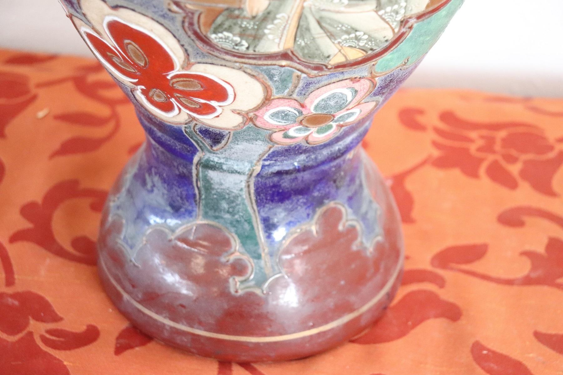 20th Century Japanese Vintage Artistic Satsuma Vase in Decorated Ceramic For Sale 2