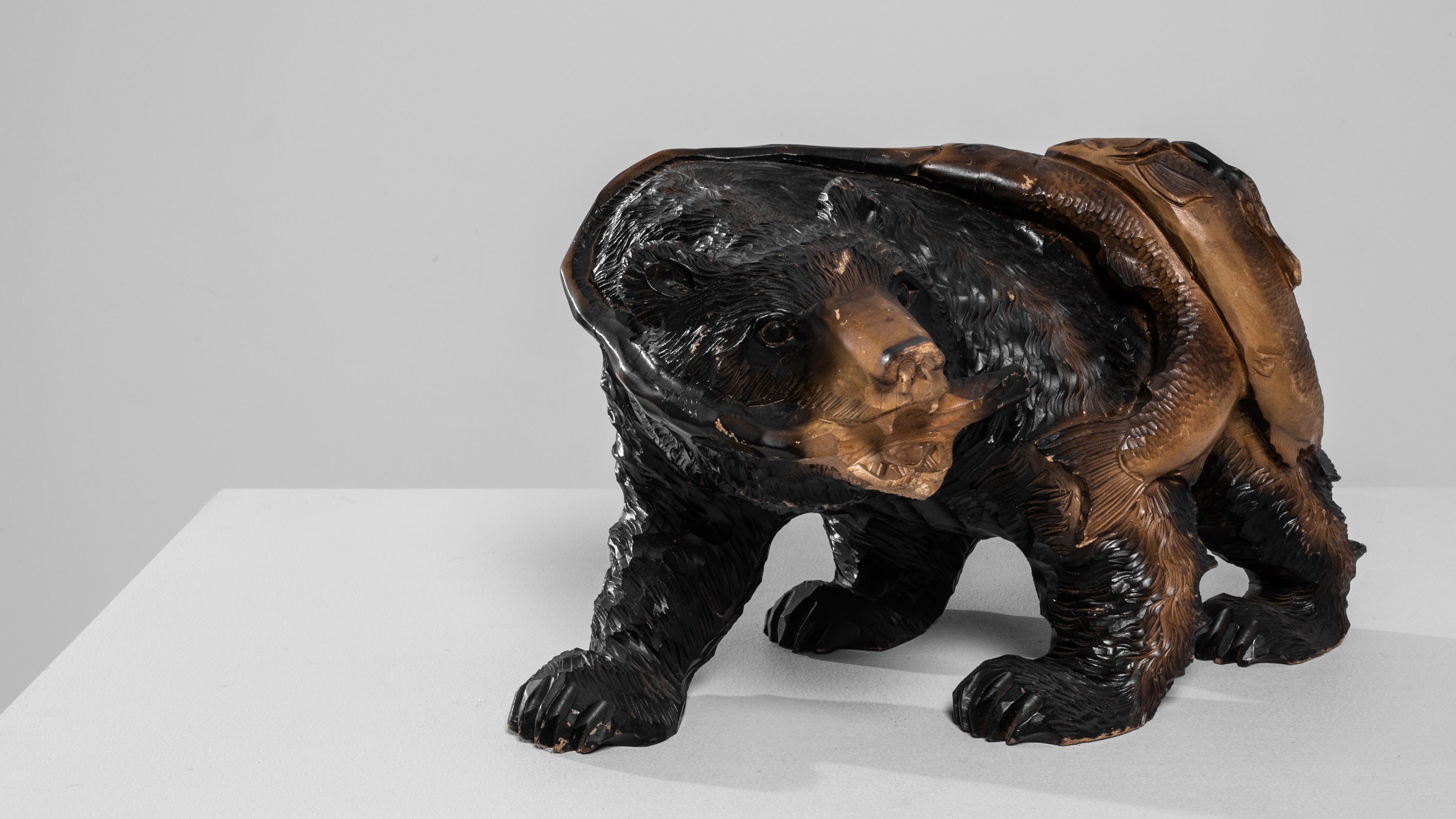 20th Century Japanese Wooden Bear Sculpture For Sale 1
