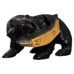 Escultura japonesa de madera de oso del siglo XX