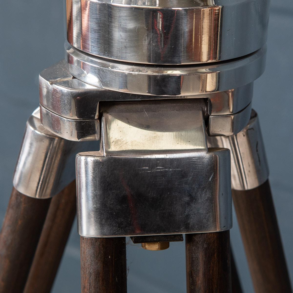 20th Century Japanese WWII Naval Binoculars by Nikon, c.1940 8