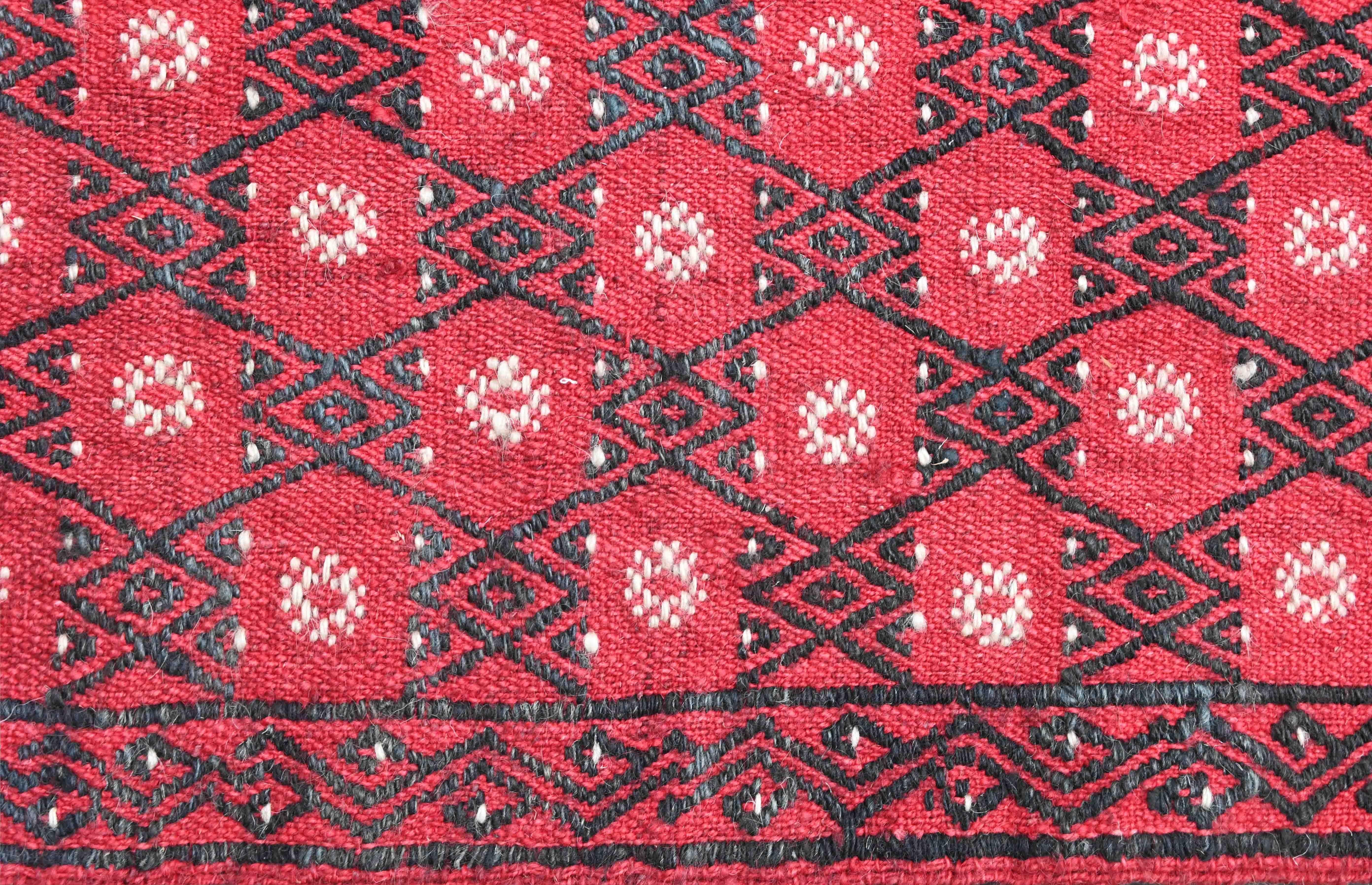 20th Century Jijim Kilim Runner Rug, Circa 1940 – 70x260 Cm – No. 1585 In Excellent Condition For Sale In Paris, FR