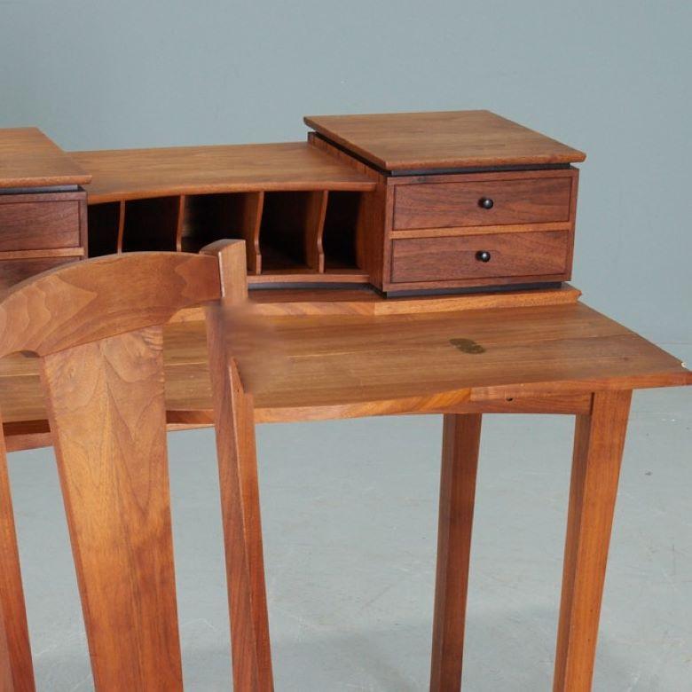 20th Century John Sherrif American Studio Mixed Wood Writing Desk and Chair In Good Condition In Morristown, NJ