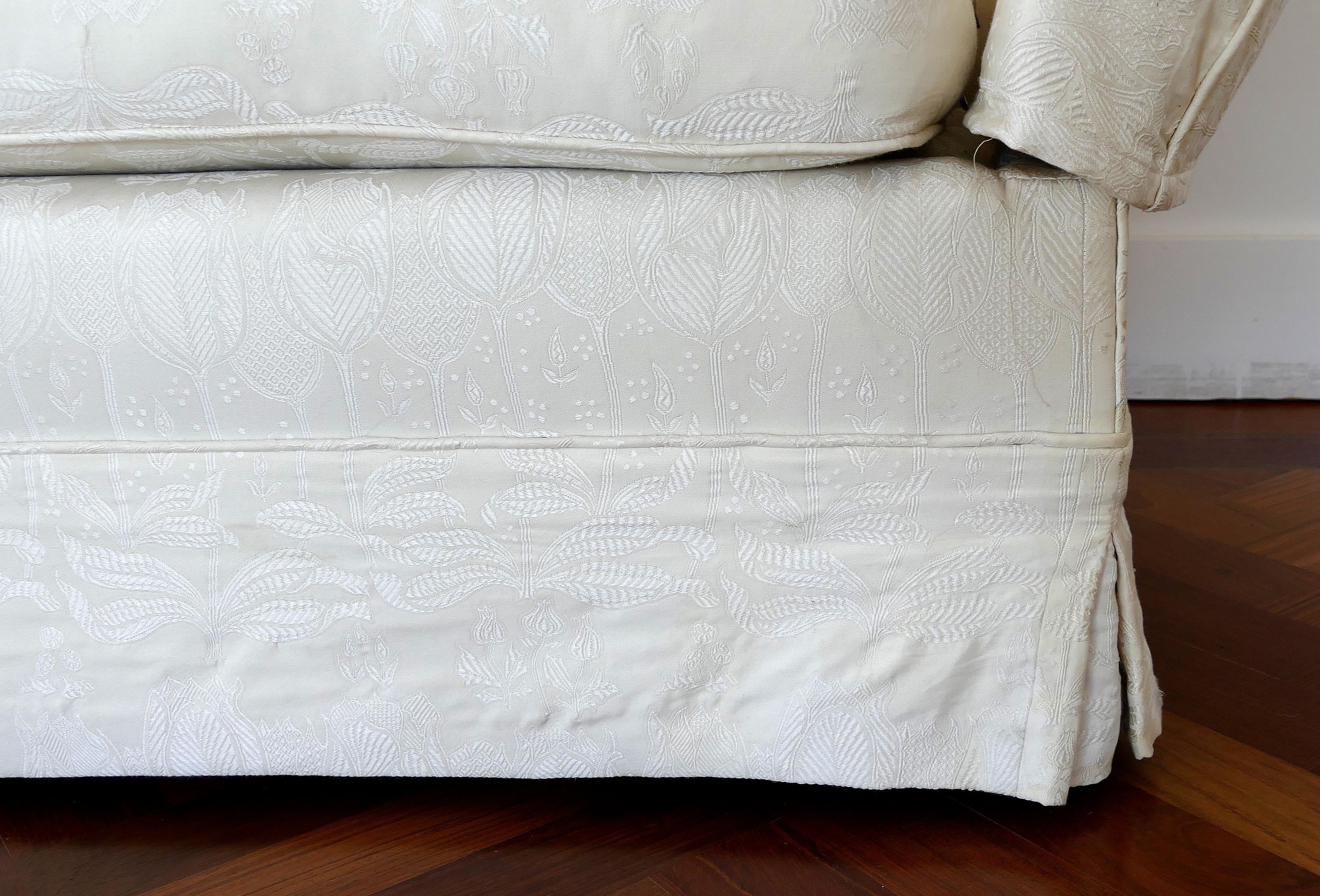 20th Century Knole Settee Sofa in Damask 2