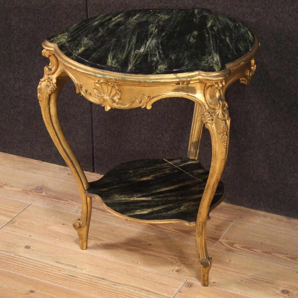 Milieu du XXe siècle Table basse de salon italienne du 20ème siècle en bois laqué et doré, 1950 en vente