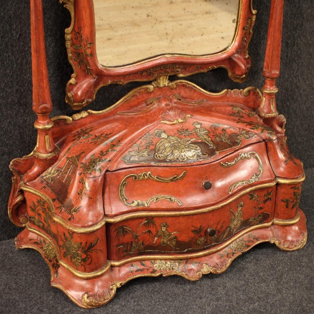 Italian 20th Century Lacquered and Gilt Chinoiserie Wood Venetian Dressing Table, 1920