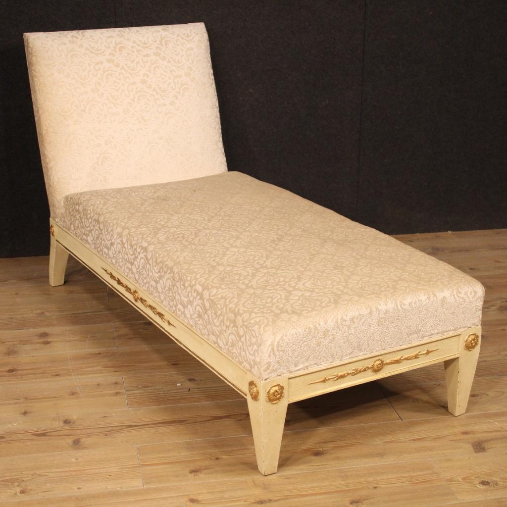 Fabric 20th Century Lacquered and Giltwood Italian Louis XVI Style Chaise Lounge, 1960