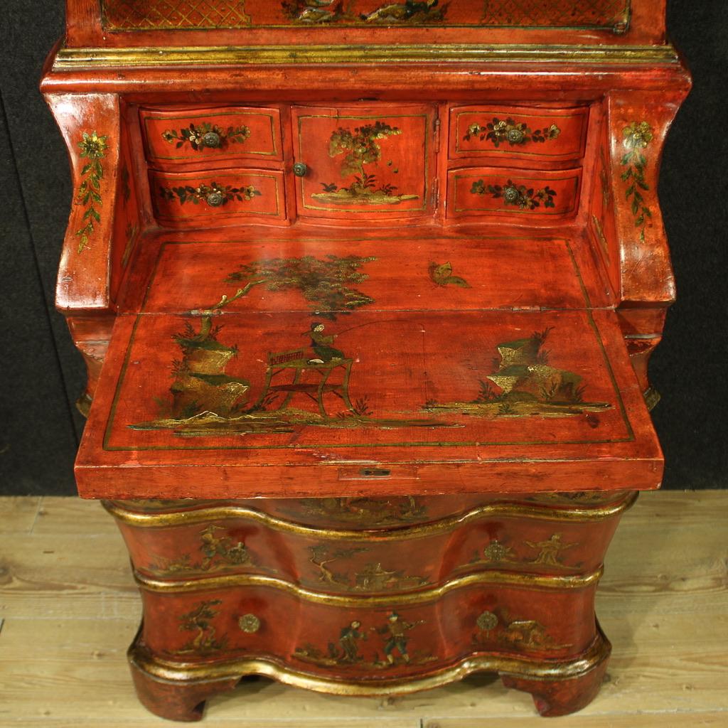 20th Century Lacquered and Gold Chinoiserie Wood Venetian Trumeau Desk, 1940 In condizioni buone in vendita a Vicoforte, Piedmont