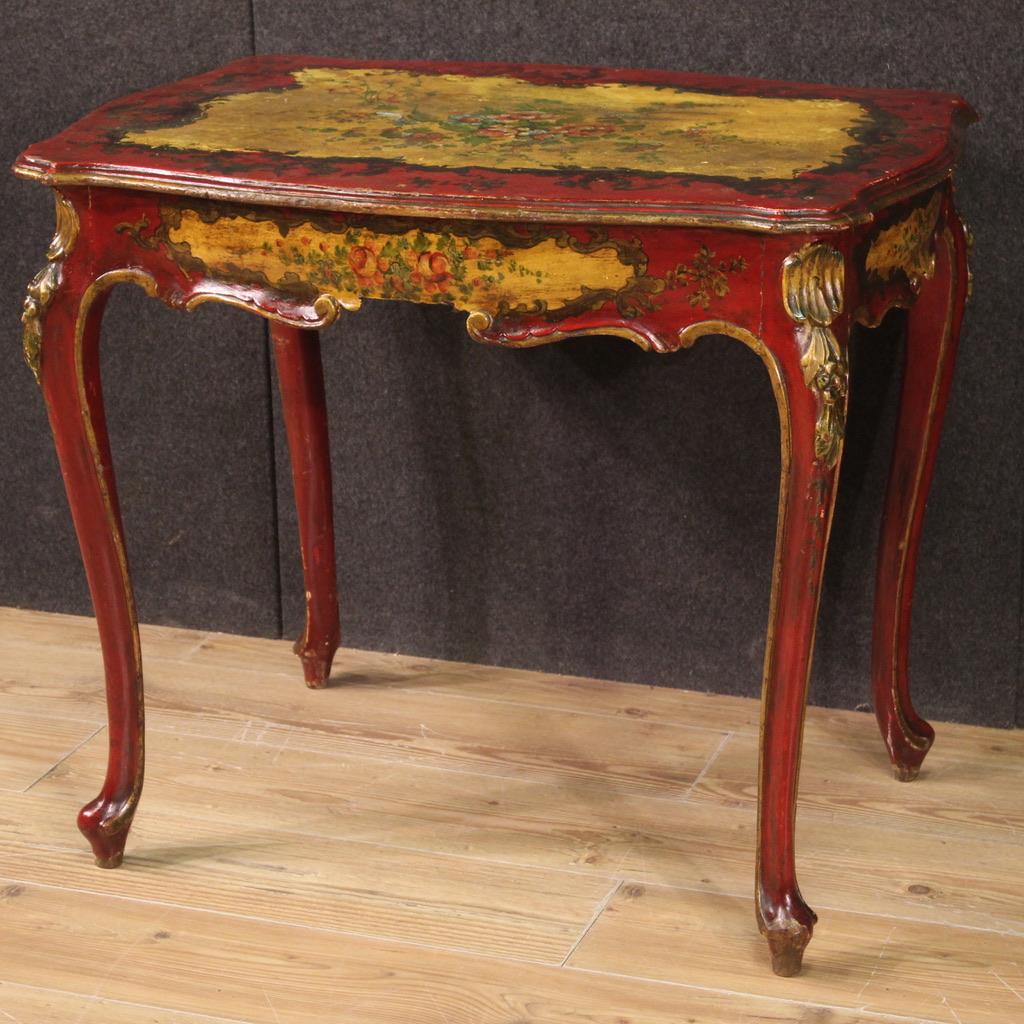 20th Century Lacquered and Hand Painted Wood Venetian Side Table High Leg, 1950 For Sale 2