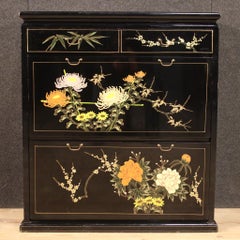 20th Century Lacquered and Painted Chinese Shoe Cabinet, 1970