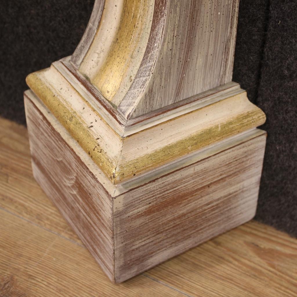 20. Jahrhundert Italienischer Kamin aus lackiertem und bemaltem Kunstmarmorholz, 1980 im Angebot 2