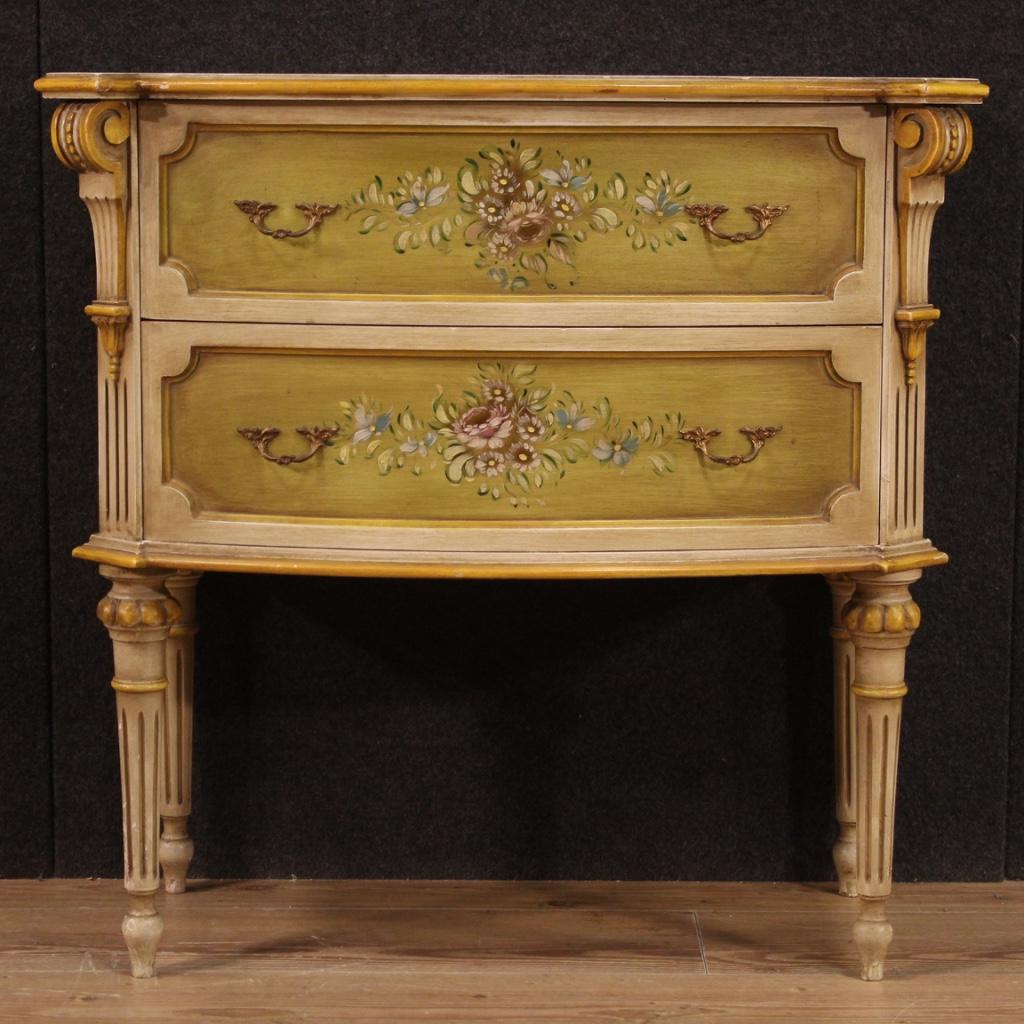20th Century Lacquered and Painted Floral Decorations Wood Italian Commode, 1960s For Sale 4