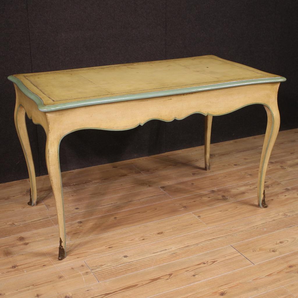 20th Century Lacquered and Painted Wood French Louis XV Style Writing Desk, 1950 For Sale 1