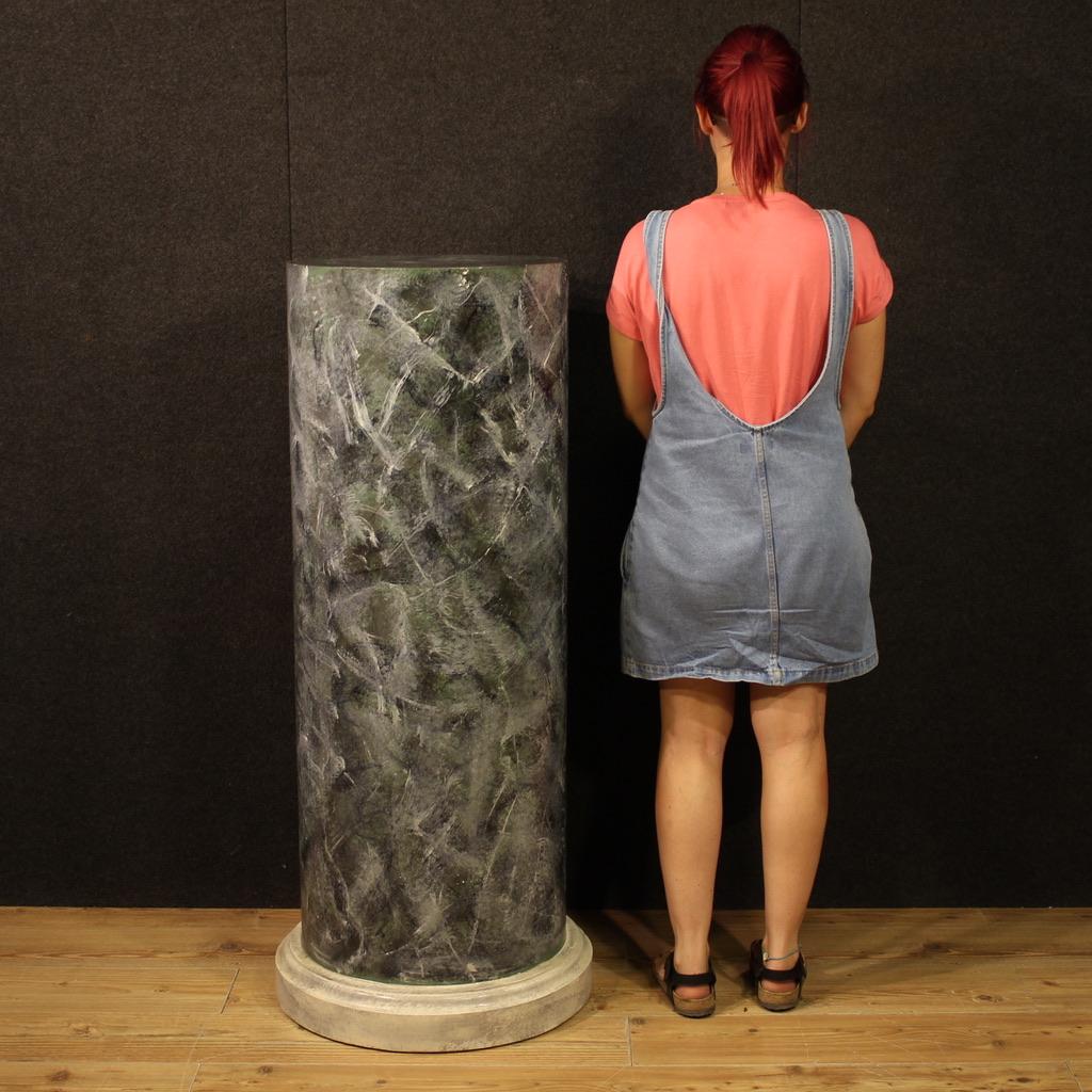 Great Italian column from the second half of the 20th century. Lacquered and painted wooden furniture of great quality, size, and serviceability. This column is ideal for displaying vases or sculptures, for antique dealers and interior decorators.