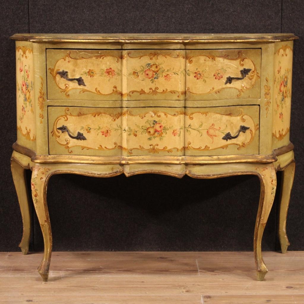 20th Century Lacquered and Painted Wood Italian Commode in Venetian Style, 1950 In Good Condition In Vicoforte, Piedmont