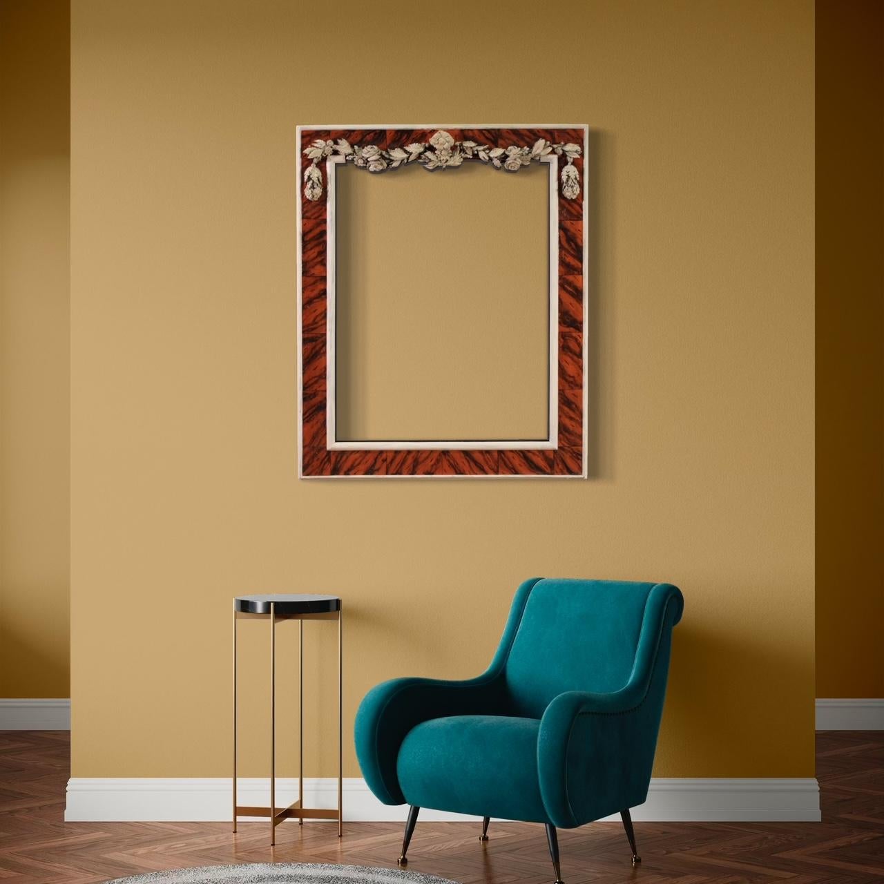 20th Century Lacquered and Painted Wood Italian Frame, 1970s For Sale 7