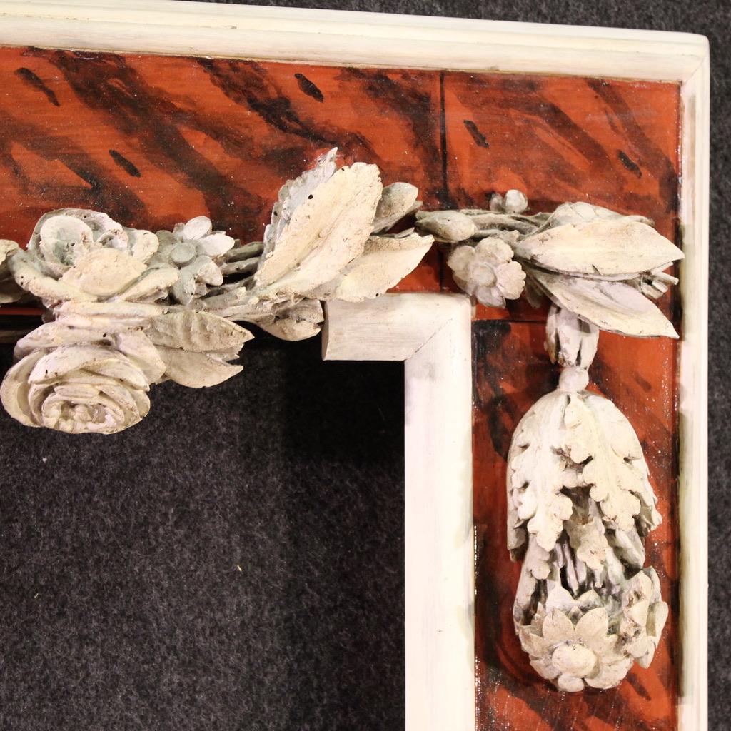 Late 20th Century 20th Century Lacquered and Painted Wood Italian Frame, 1970s For Sale