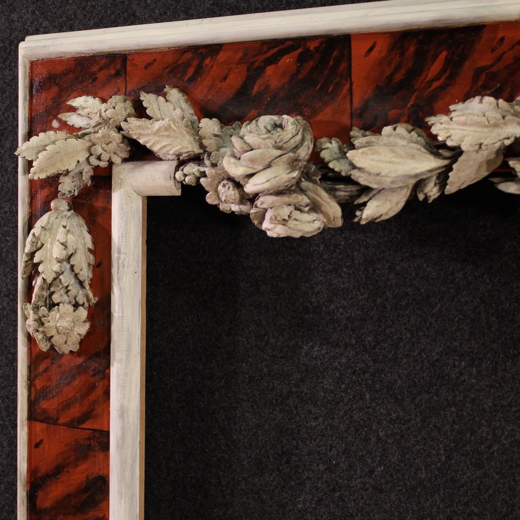 20th Century Lacquered and Painted Wood Italian Frame, 1970s For Sale 3