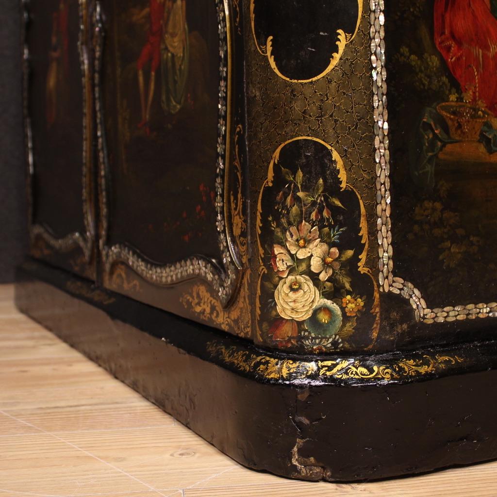 buffet anglais en papier mâché en bois laqué et peint du XIXe siècle, 1880 en vente 4