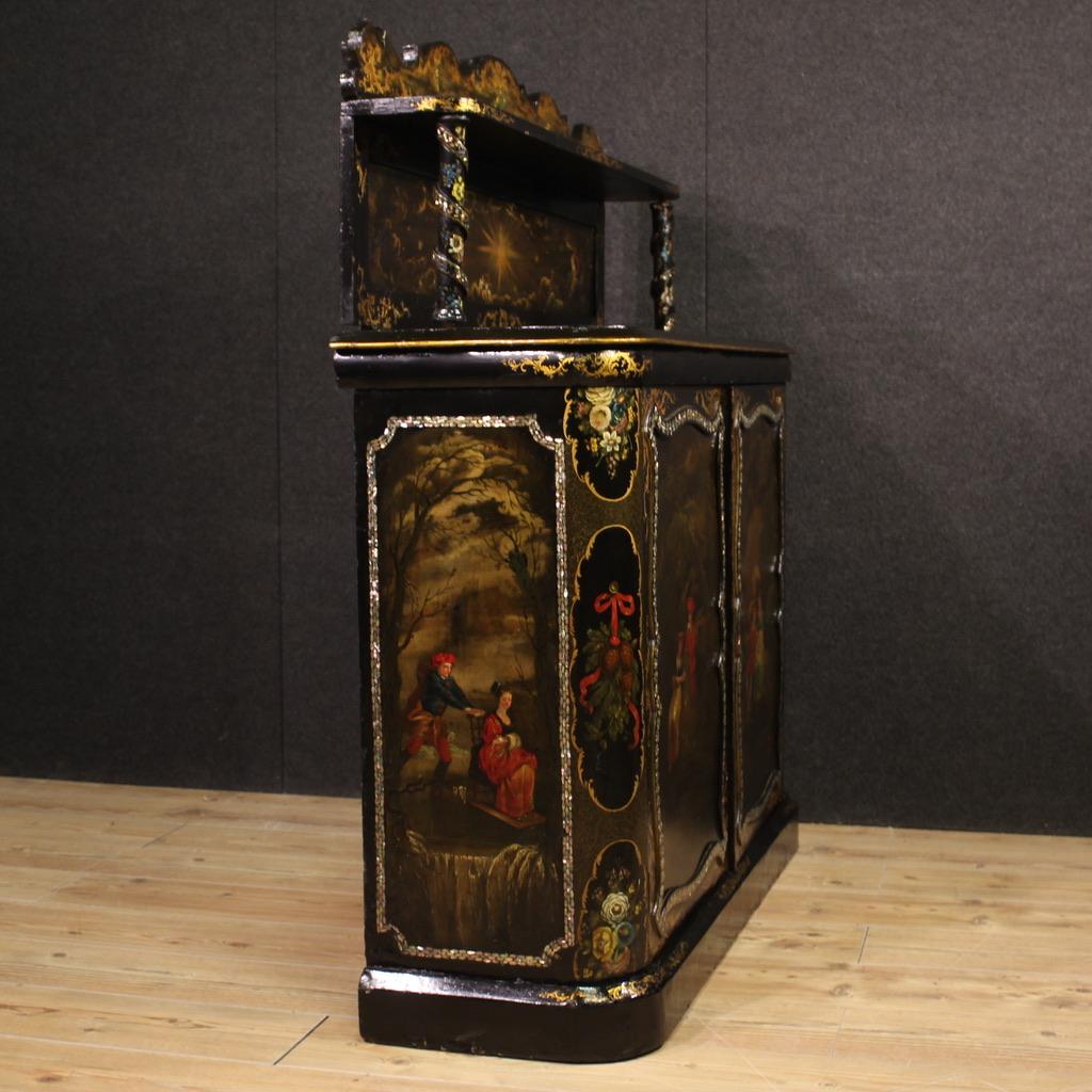 British buffet anglais en papier mâché en bois laqué et peint du XIXe siècle, 1880 en vente