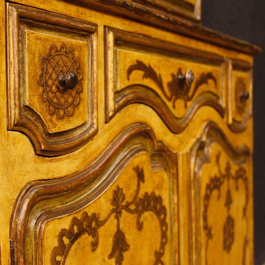 20th Century Lacquered and Painted Wood Spanish Sideboard, 1970 In Good Condition In Vicoforte, Piedmont