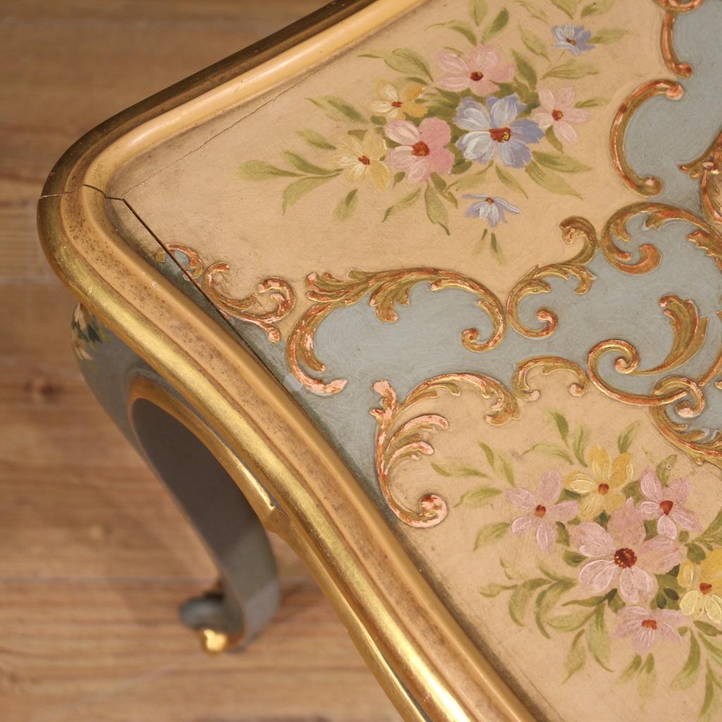 20th Century Lacquered and Painted Wood venetian Coffee Table, 1960 in vendita 3