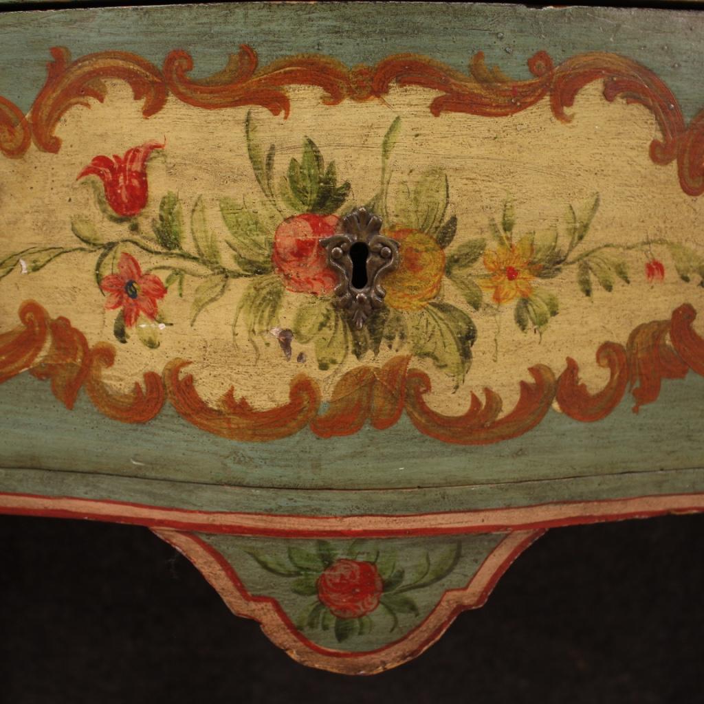 20th Century Lacquered and Painted Wood Venetian Commode, 1950 In Fair Condition For Sale In Vicoforte, Piedmont