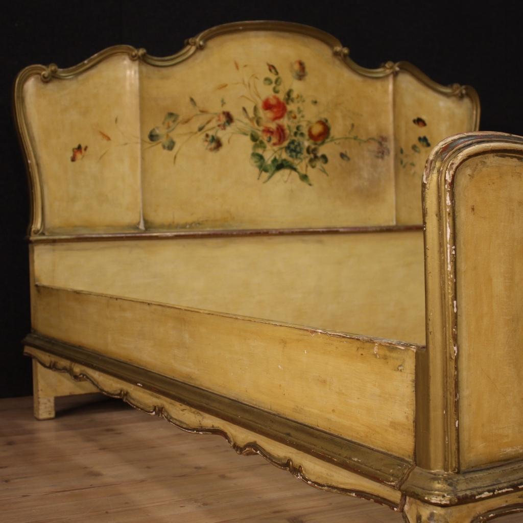 Venezianisches Doppelbett aus lackiertem und bemaltem Holz des 20. Jahrhunderts, 1950 3