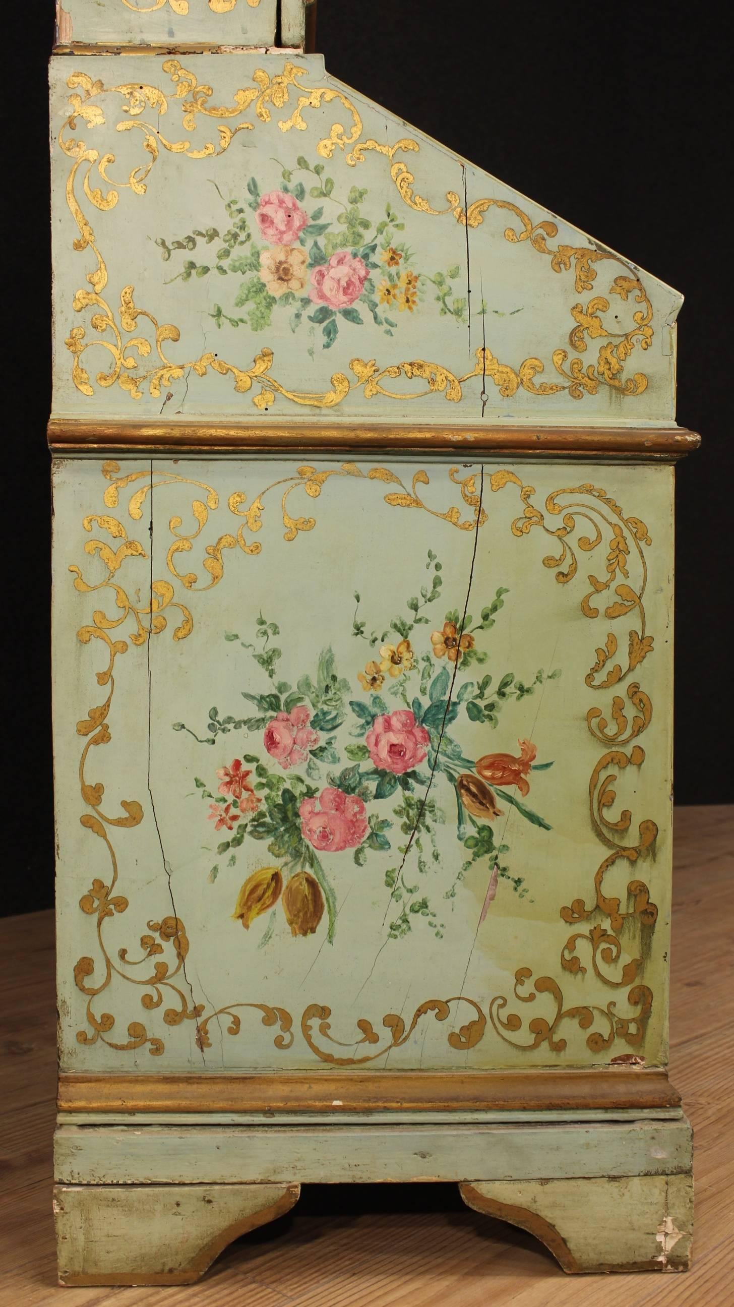 20th Century Lacquered and Painted Wood Venetian Italian Secretaire Desk, 1920 In Fair Condition In Vicoforte, Piedmont