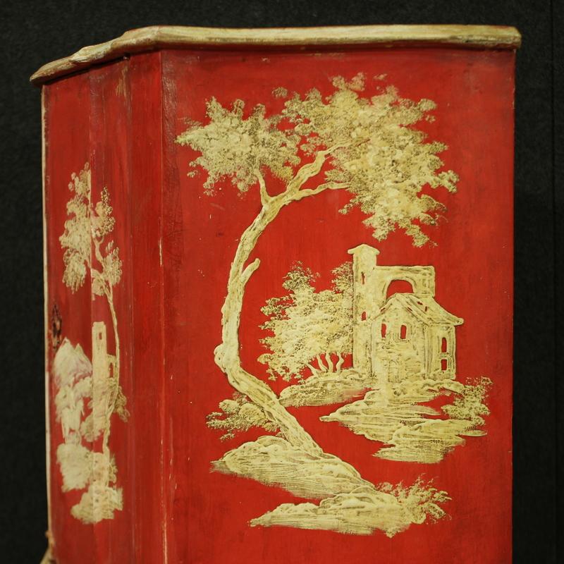 20th Century Lacquered and Painted Wood Venetian Sideboard, 1950s For Sale 5