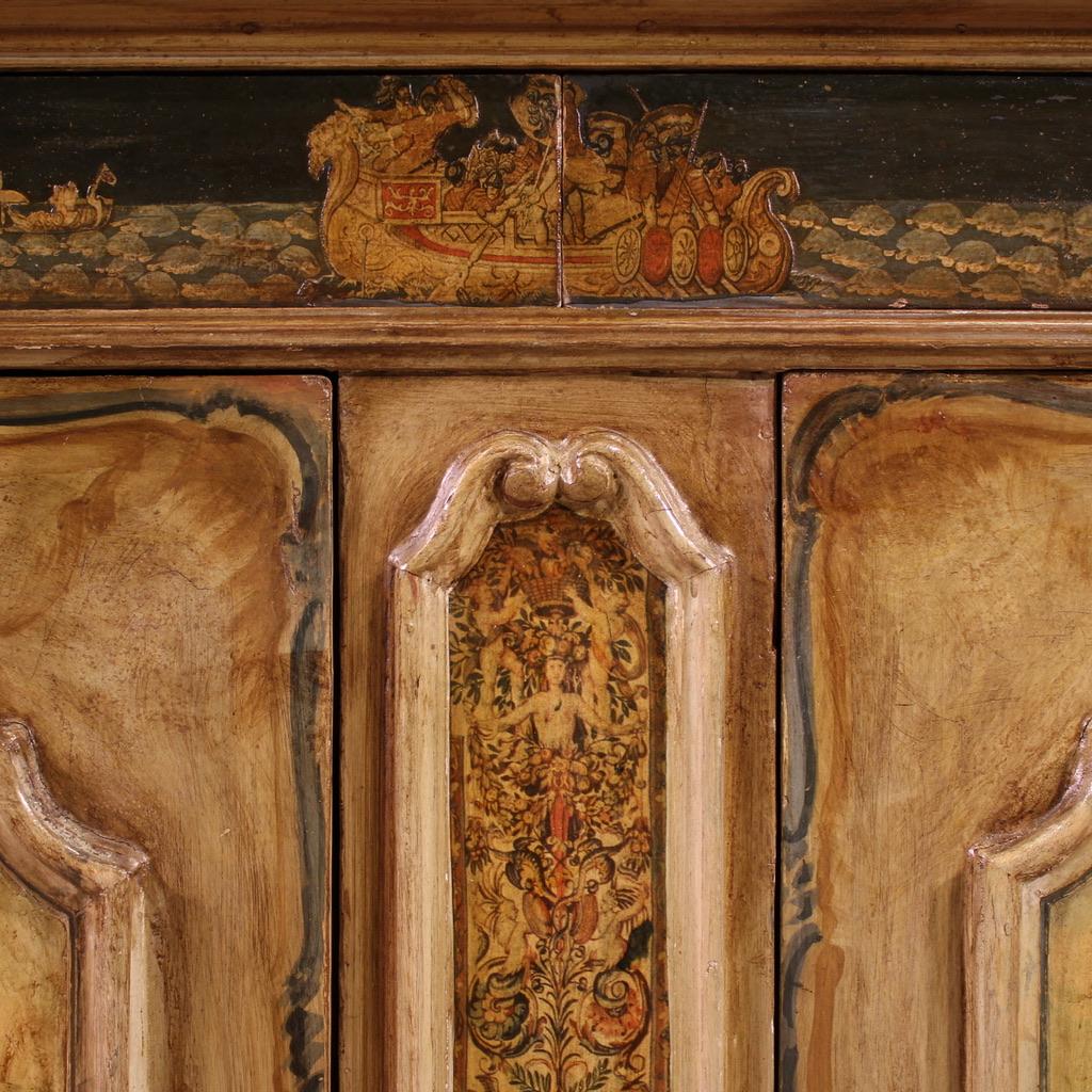 Credenza veneziana in legno laccato e dipinto del XX secolo, 1950 In condizioni buone in vendita a Vicoforte, Piedmont