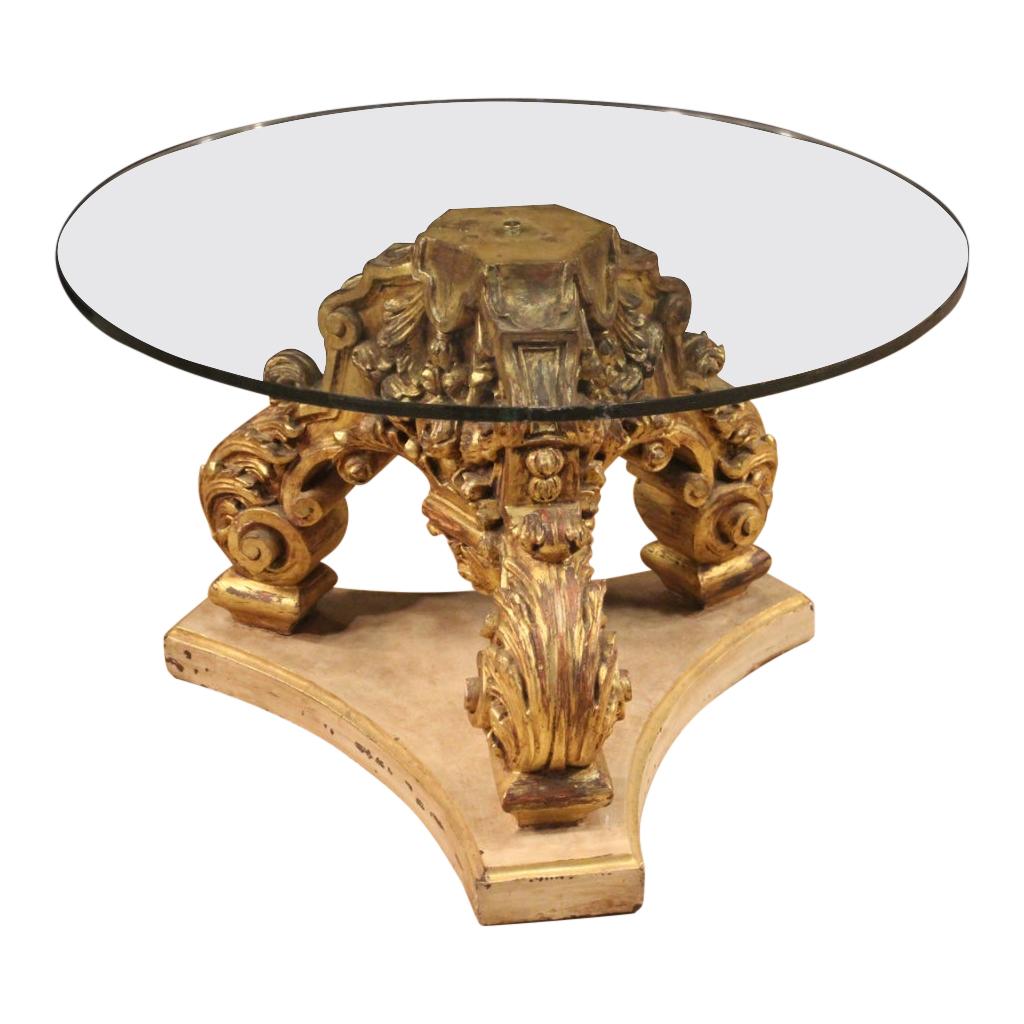 Table basse italienne du 20ème siècle en bois laqué et peint avec plateau en cristal