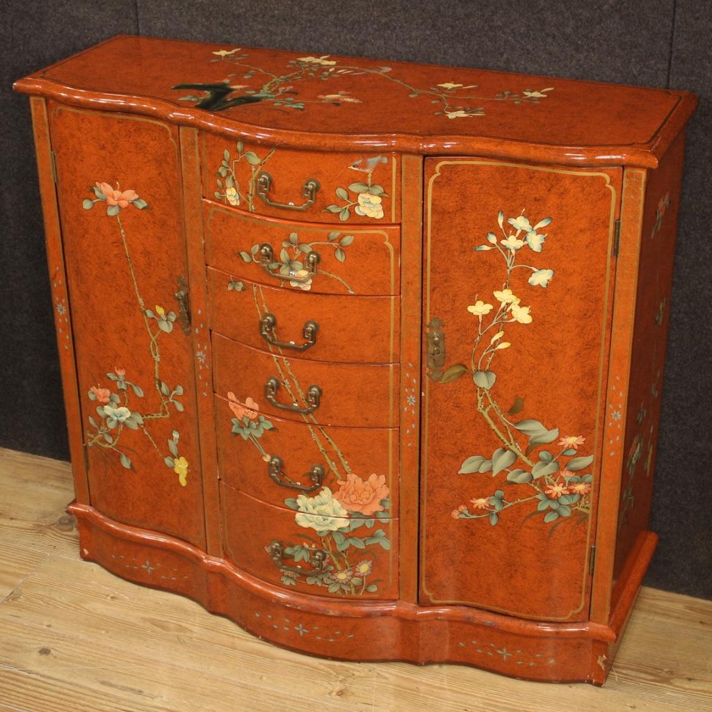 20th Century Lacquered Chinoiserie Wood French Sideboard, 1970 In Good Condition In Vicoforte, Piedmont